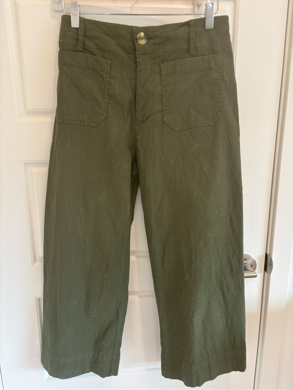 Olive green Anthropologie Maeve Colette crop pants 28 petite